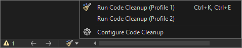 Screenshot che mostra l'icona Pulizia codice e il menu in Visual Studio.