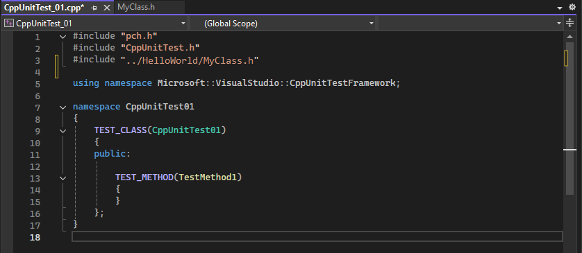 Screenshot mostra una classe e un metodo stub usando le macro TEST_CLASS e TEST_METHOD in Visual Studio 2022.