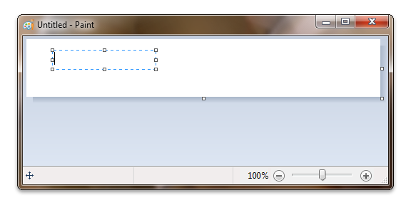 schermata che mostra l'interfaccia utente della barra multifunzione nascosta.