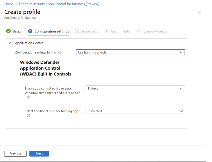 この画面キャプチャには、組み込みコントロールを使用する場合の App Control for Business ポリシーの既定のオプションと設定が表示されます。