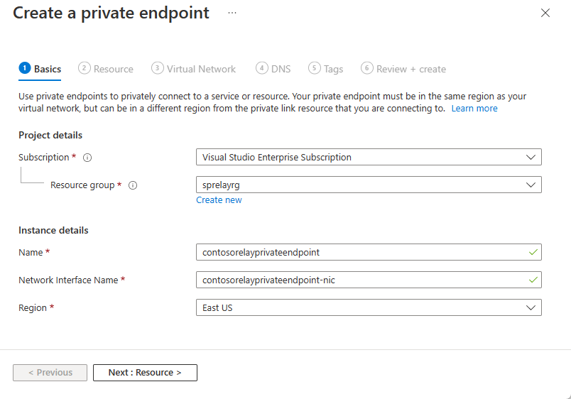 [プライベート エンドポイントの作成] ウィザードの [基本] ページを示すスクリーンショット。