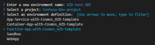 Azure Developer ターミナルのスクリーンショット。環境定義の選択を求めるプロンプトが表示されています。