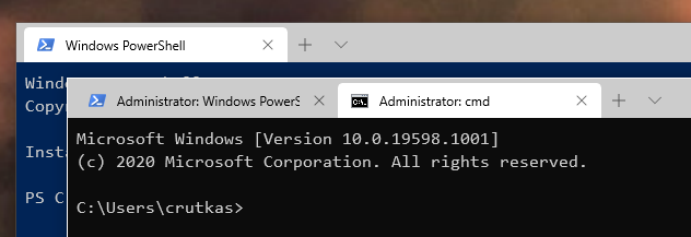 Windows 管理者特権のアクセス許可を持つ Powershell とコマンド ラインのスクリーンショット