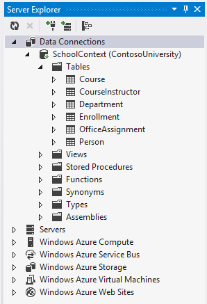 [サーバー エクスプローラー] ウィンドウを示すスクリーンショット。[データ接続]、[学校コンテキスト]、[テーブル] タブが展開され、Person テーブルが表示されます。