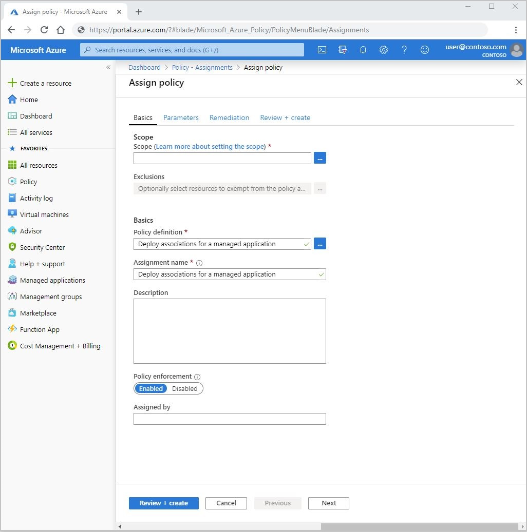 ポリシー割り当てを作成し、デプロイ アソシエーションを割り当てるための Azure portal のスリーンショット。