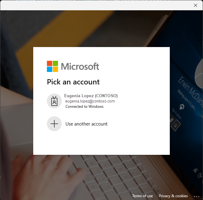 ブローカー対応の InteractiveBrowserCredential インスタンスを使用してユーザーを認証するときの Windows サインイン エクスペリエンスを示すスクリーンショット。