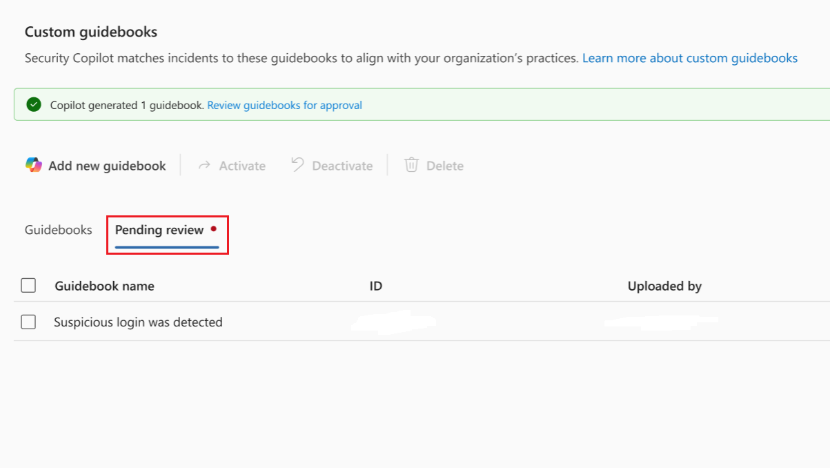 アップロードされたガイドブックの [保留中のレビュー] タブのスクリーンショット。