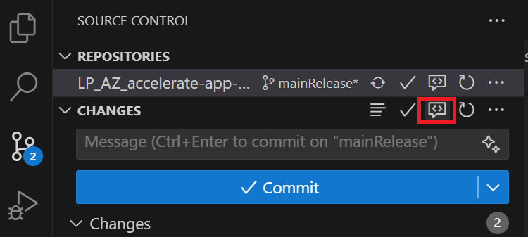 ソース管理ビューの [Copilot Code Review] ボタンを示すスクリーンショット。