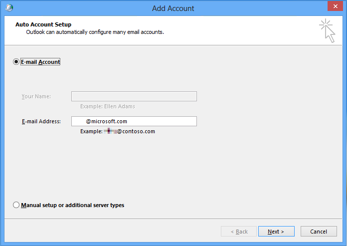 [アカウントの追加] ウィンドウのスクリーンショット。Outlook でアカウント情報が見つかると、[次へ] を選択できます。