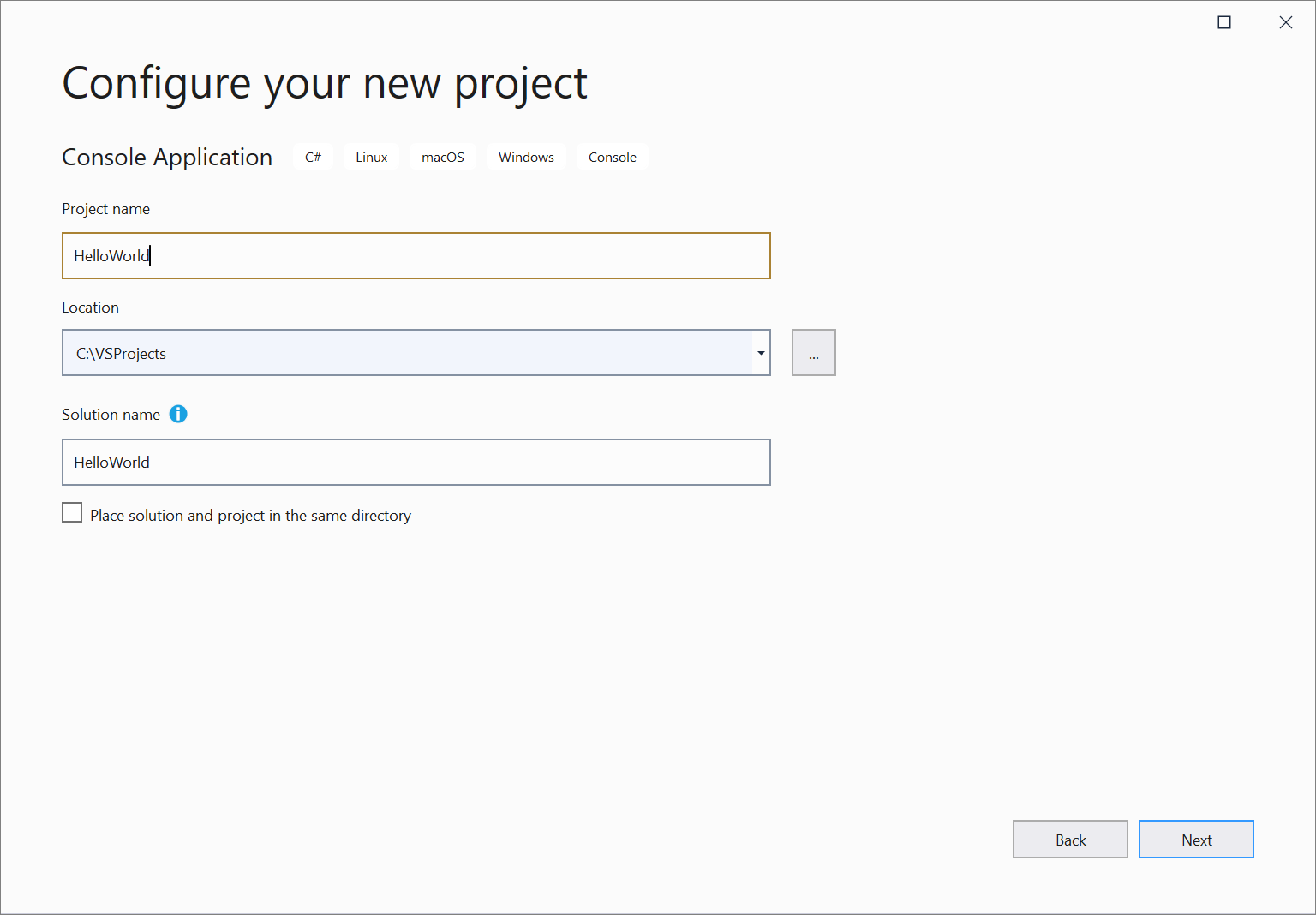 Visual Studio 2019 の [新しいプロジェクトの構成] ウィンドウのスクリーンショット。ここでプロジェクトの名前を入力します。