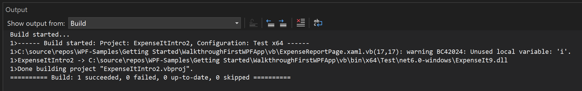 Visual Basic の [出力] ウィンドウのビルド警告のスクリーンショット。