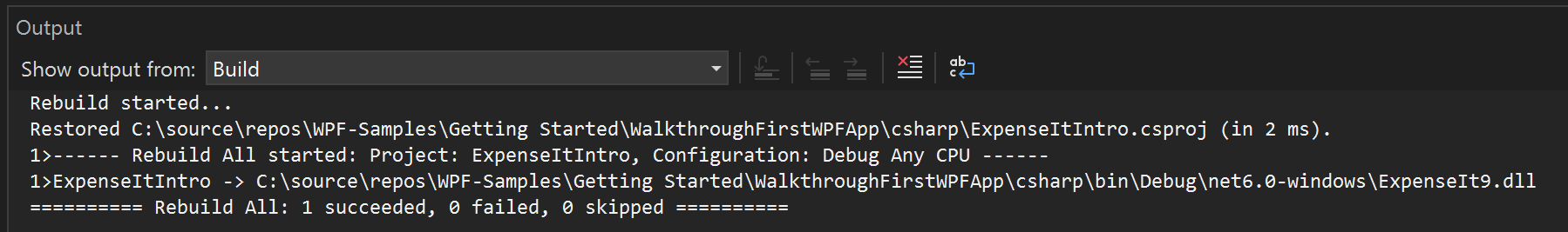 ビルド警告のない C# の [出力] ウィンドウのスクリーンショット
