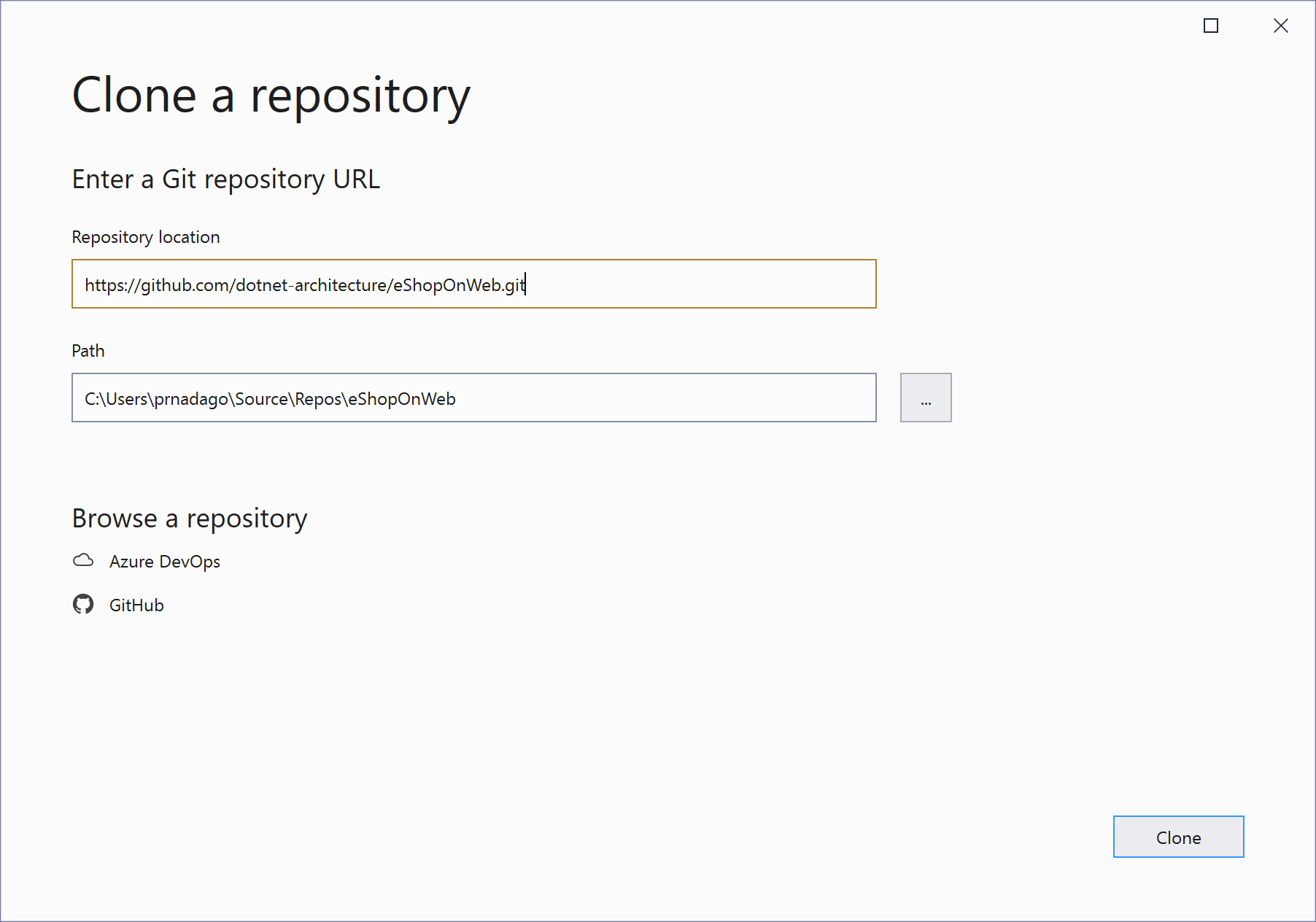 Visual Studio の [Clone a Git Repository]\(Git リポジトリのクローン\) ダイアログ ボックス。