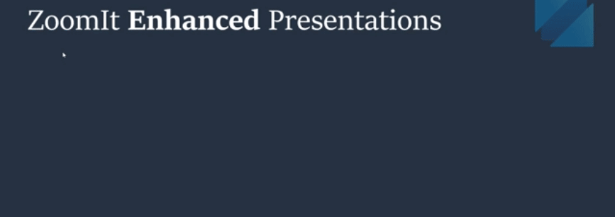 プレゼンテーション中に画面のズーム機能と注釈機能を示す PowerToys ZoomIt ユーティリティのアニメーション。