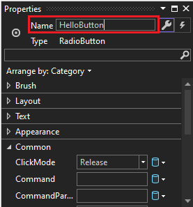 снимок экрана окна свойств для элемента управления RadioButton со значением свойства Name, измененного на HelloButton.