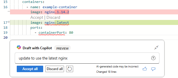 YAML 파일에 대한 Azure Copilot의 변경 내용을 보여 주는 스크린샷.