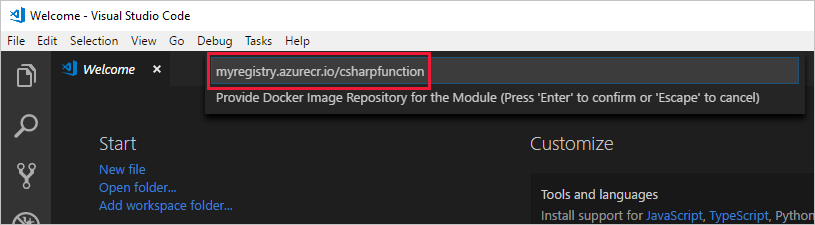 Visual Studio Code에서 Docker 이미지 리포지토리 이름을 추가할 위치를 보여 주는 스크린샷.