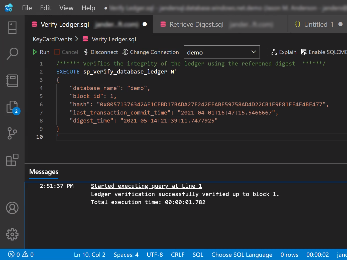Azure Data Studio를 사용하여 원장 확인을 위한 T-SQL 쿼리를 실행한 후의 메시지를 보여 주는 스크린샷