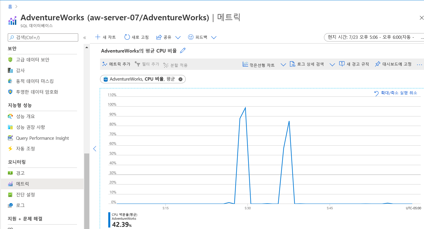 Screenshot of query comparison in the Azure portal.