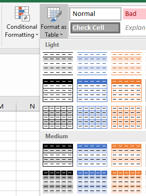 Excel memformatkan jadual.