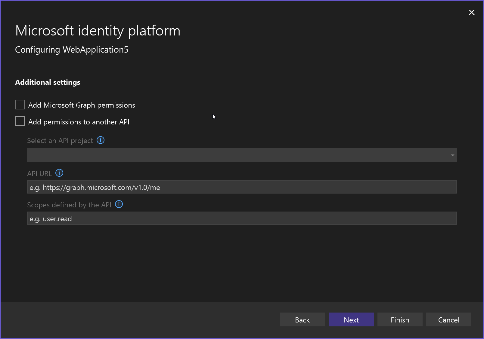 Schermopname van aanvullende opties voor de toepassing, waaronder Microsoft Graph inschakelen en API-toegang toestaan.