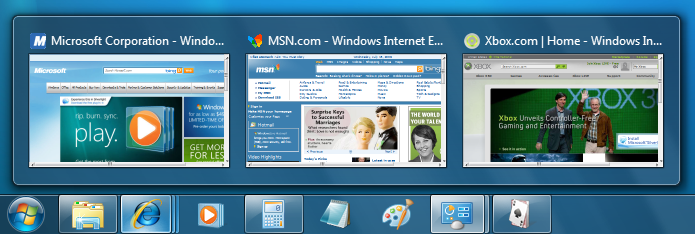 drie taakbalkminiaturen die afzonderlijke tabbladen in Windows Internet Explorer weergeven