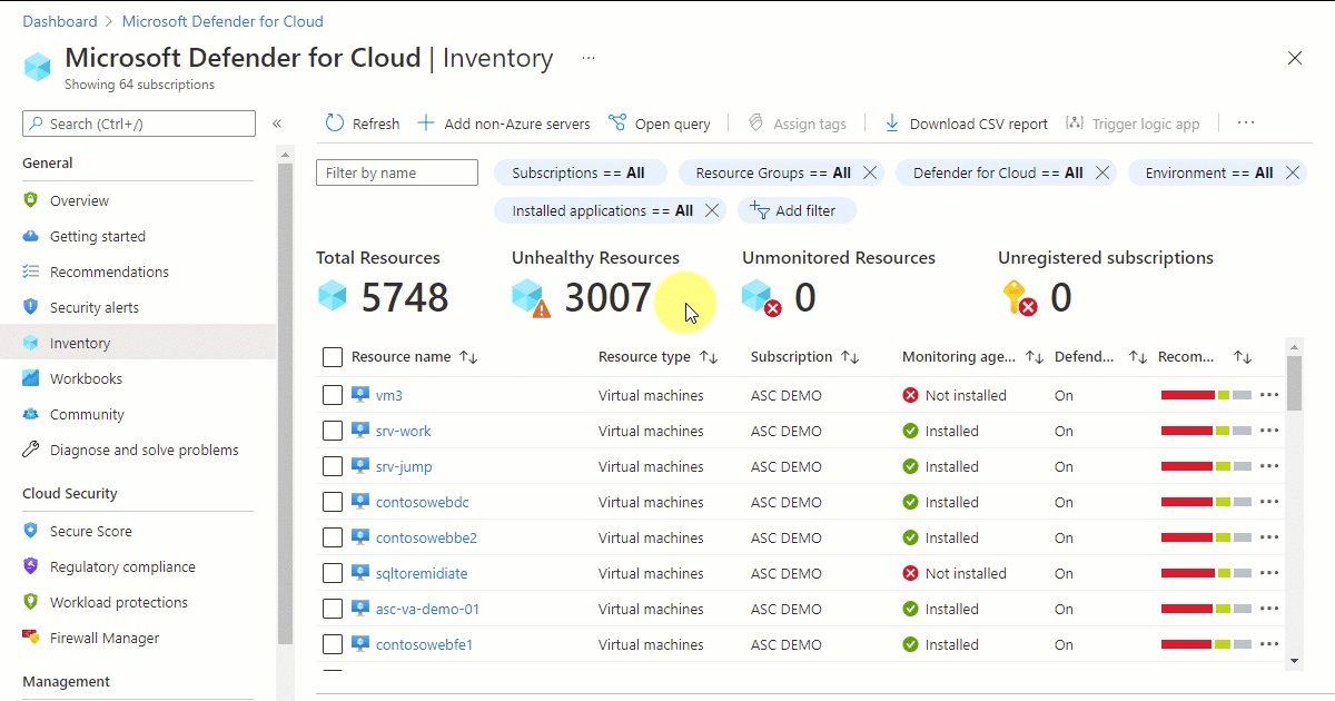 Als u de oplossing voor bedreigingen en beveiligingsproblemen hebt ingeschakeld, biedt de assetinventaris van Defender for Cloud een filter om resources te selecteren op basis van de geïnstalleerde software.