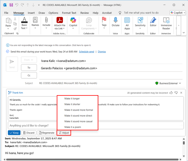 Een schermafbeelding van een Copilot Chat-conceptantwoord in Microsoft Outlook met voorgestelde bewerkingen om de toon en inhoud van het bericht aan te passen.