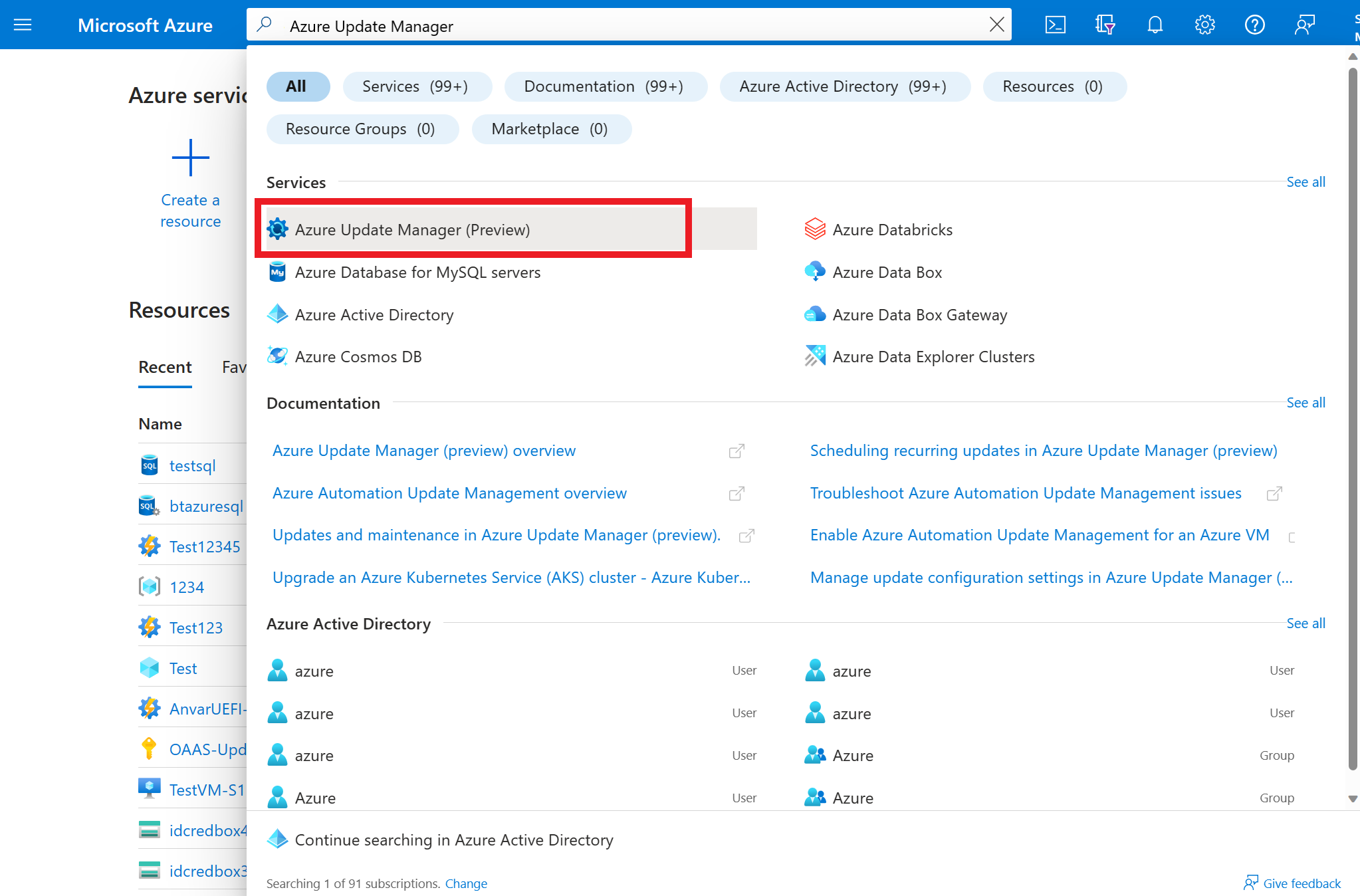 Zrzut ekranu przedstawiający wybieranie usługi Azure Update Manager w witrynie Azure Portal.