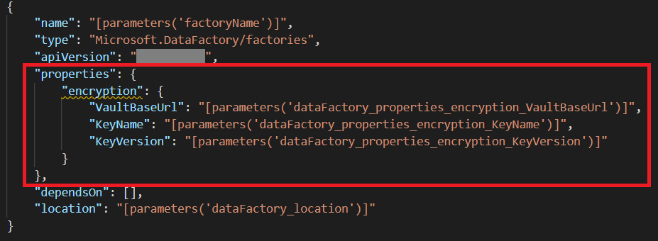 Zrzut ekranu przedstawiający dołączenie ustawienia klucza zarządzanego przez klienta w szablonie Azure Resource Manager.