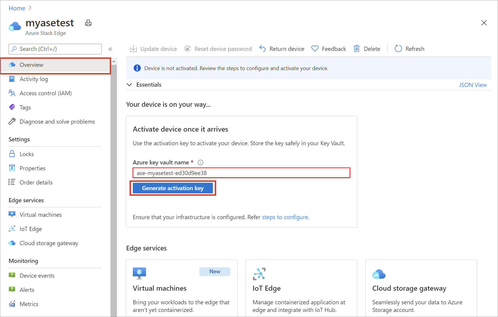 Zrzut ekranu przedstawiający okienko Przegląd nowo utworzonego zasobu usługi Azure Stack Edge z wpisem nazwy magazynu kluczy. Wpis i przycisk Generuj klucz aktywacji są wyróżnione.