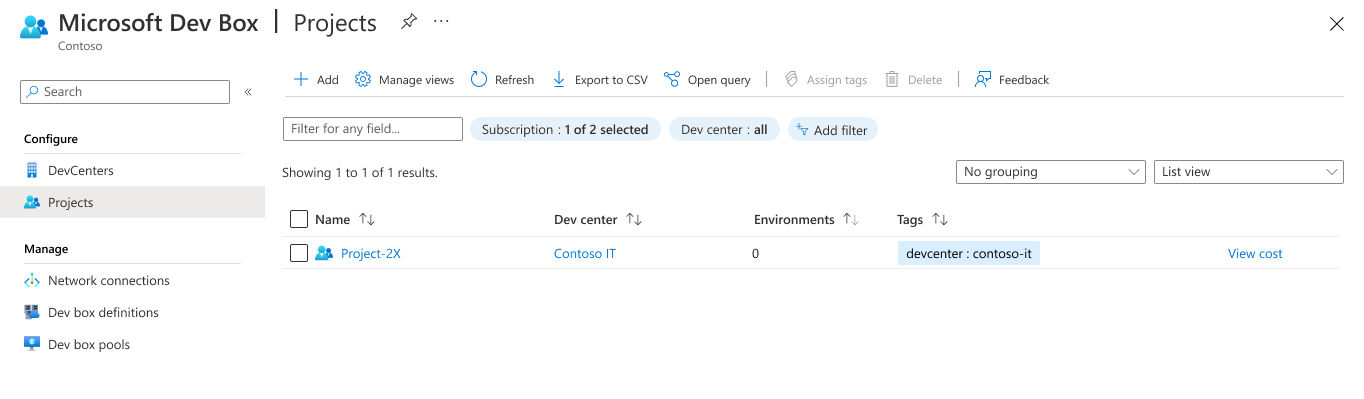 Zrzut ekranu przedstawiający listę Projektów z projektem wybranym do przypisania ról DevCenter w portalu Azure.