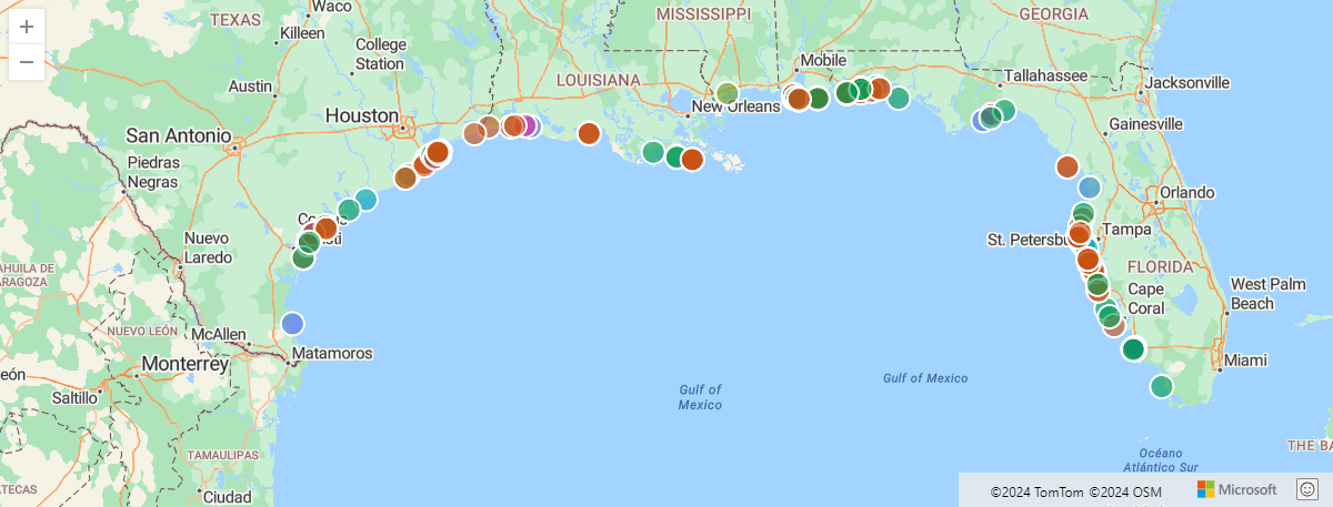 Zrzut ekranu przedstawiający renderowane zdarzenia burzowe wzdłuż południowego wybrzeża USA.