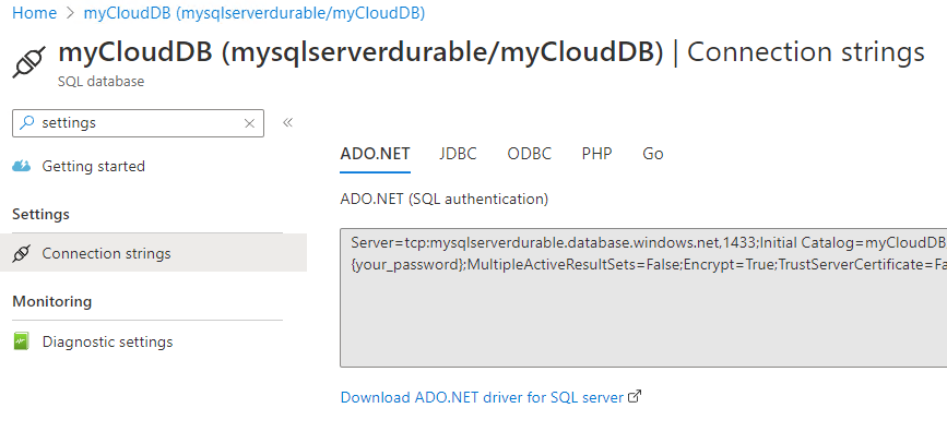  Zrzut ekranu przedstawiający stronę parametrów połączenia bazy danych Azure SQL w witrynie Azure portal.