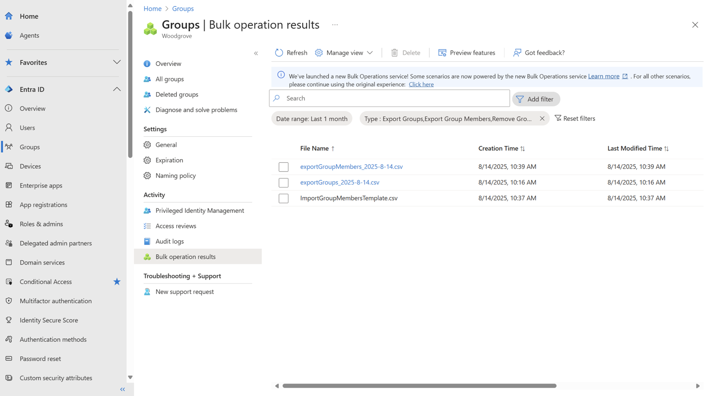 Zrzut ekranu strony Operacje zbiorcze zawierającej listę ostatnich zadań zbiorczych z kolumnami stanu, typu i znacznika czasu.