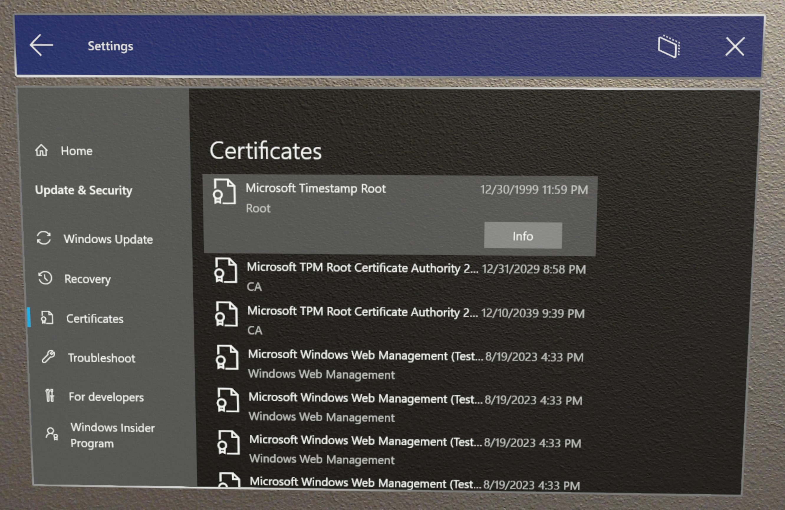Przeglądarka certyfikatów w aplikacji Ustawienia w obszarze Certyfikaty.