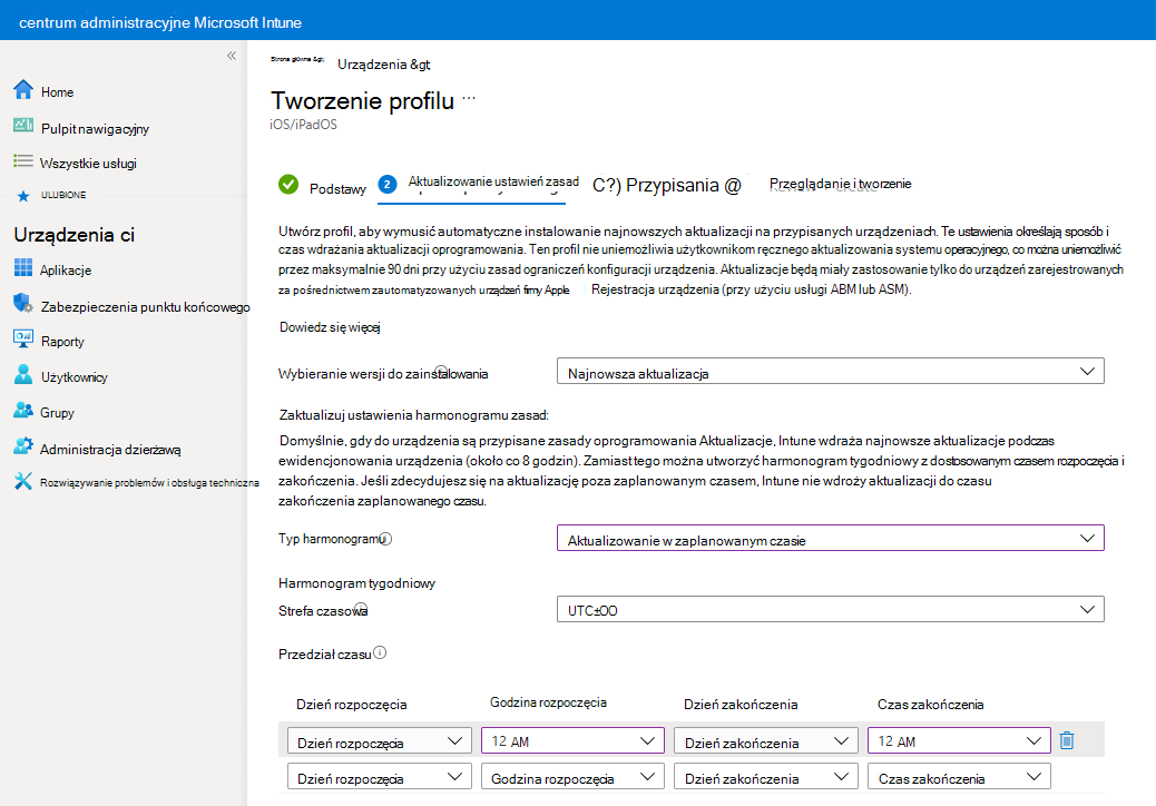 Zrzut ekranu przedstawiający wybieranie opcji instalacji aktualizacji w zaplanowanym czasie w zasadach aktualizacji w Microsoft Intune.