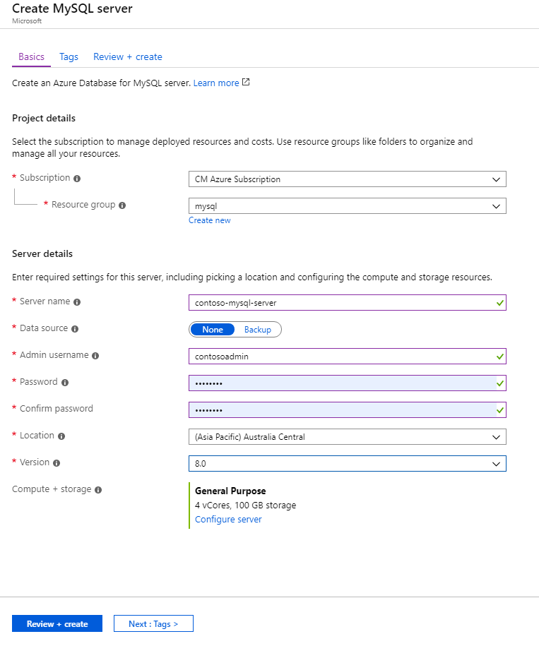 Zrzut ekranu przedstawiający przykładową konfigurację usługi Azure Database for MySQL w witrynie Azure Portal.