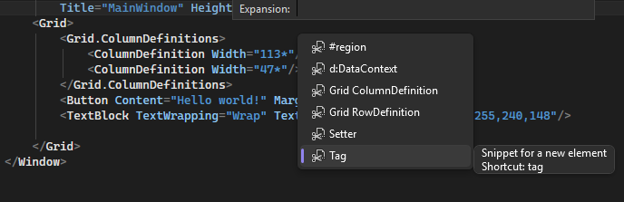 Zrzut ekranu edytora kodu XAML z opcjami fragmentów kodu XAML wyświetlanymi w funkcji IntelliSense.