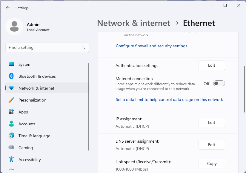 Zrzut ekranu przedstawiający stronę Ethernet aplikacji Ustawienia systemu Windows 11.