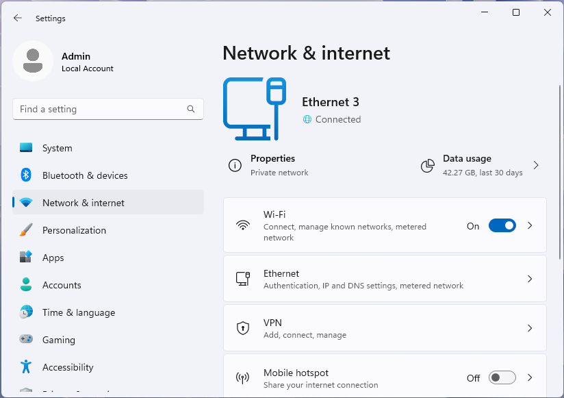 Zrzut ekranu strony Sieć i Internet w aplikacji Ustawienia systemu Windows 11.