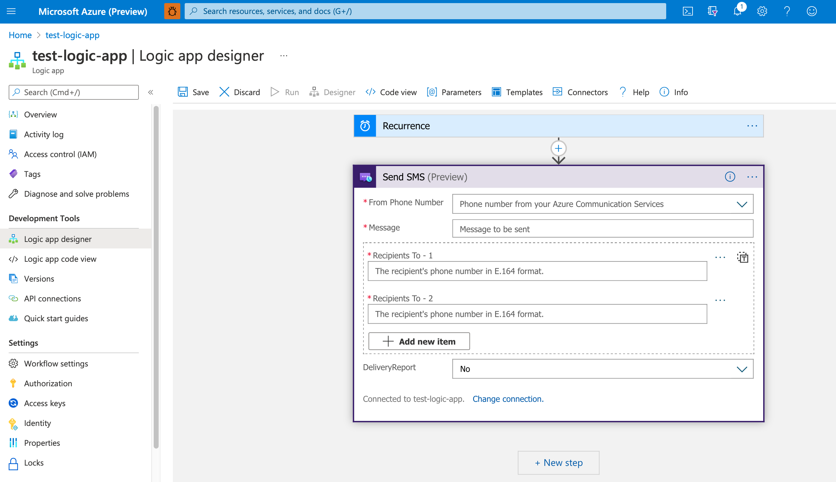 Captura de tela mostrando o portal do Azure aberto no Designer de Aplicativos Lógicos. O portal do Azure mostra um exemplo de aplicativo lógico que usa&nbsp;a ação Enviar SMS para o conector Serviços de Comunicação do Azure.