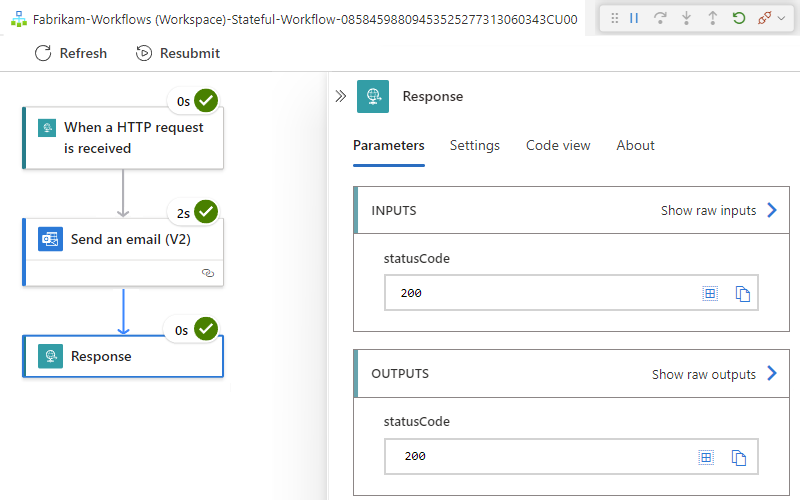 A captura de tela mostra o status de cada etapa no fluxo de trabalho atualizado, além de entradas e saídas na ação de resposta expandida.