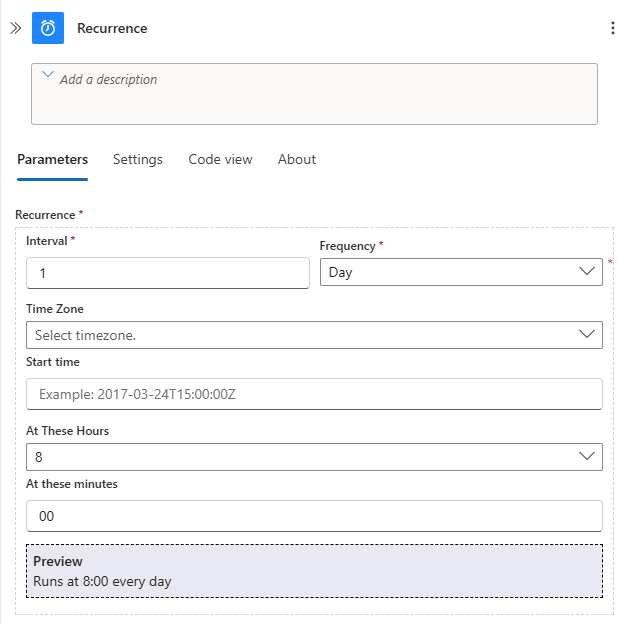 Captura de tela que mostra o portal do Azure e o designer de fluxo de trabalho com os parâmetros configurados de gatilho Recorrência.