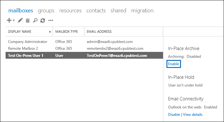 Clique em Habilitar no painel de detalhes para habilitar a caixa de correio de arquivo para o usuário selecionado.