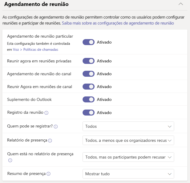 Captura de ecrã que mostra a política global de atualização no centro de administração do Teams.
