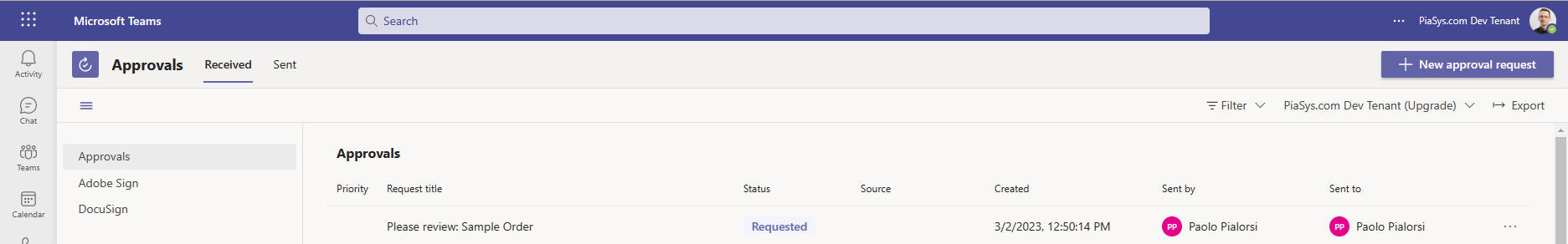 A interface aprovação do Microsoft Teams com uma tarefa de aprovação atribuída ao usuário atual.