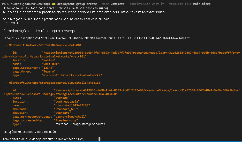 Captura de tela da CLI do Azure mostrando a saída da operação de confirmação de implantação.