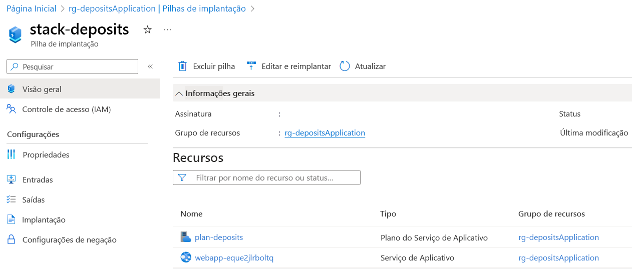 Uma captura de tela do Azure Portal mostrando as propriedades de uma stack de implantação, incluindo seus recursos gerenciados.