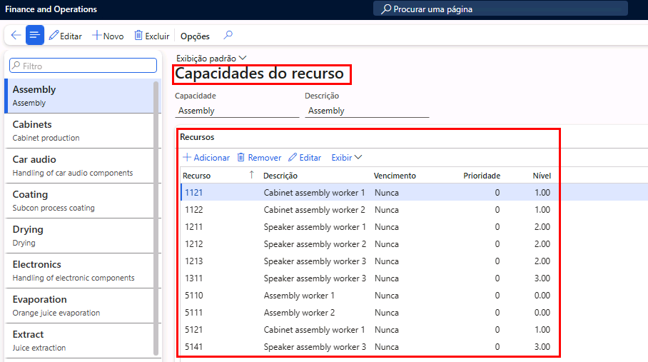 A captura de tela descreve a lista de recursos para a funcionalidade de montagem selecionada. As funcionalidades do recurso e os diferentes recursos na categoria selecionada são realçados.